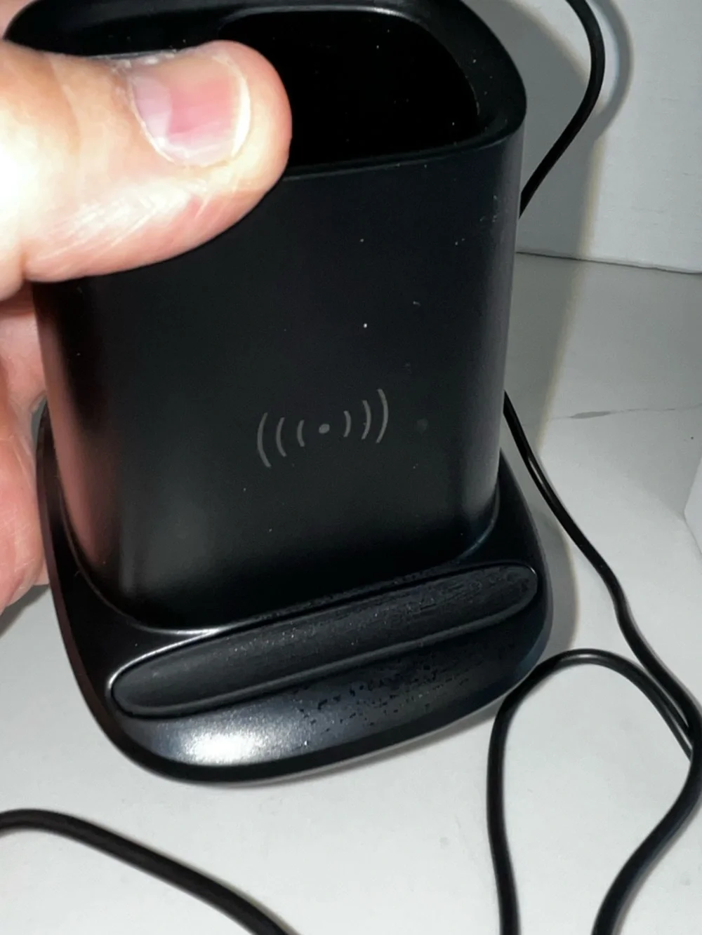 Dell Intel Technologies: Wireless Charger w/ 2 USB Plugs & Pen Holder